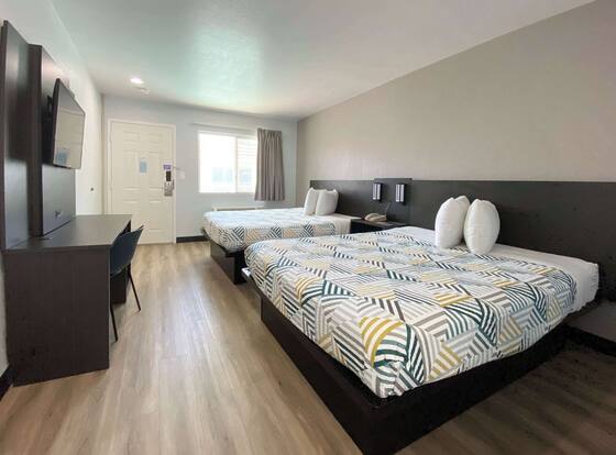 Motel 6 Costa Mesa, CA is a family friendly hotel in Costa Mesa, California (CA)