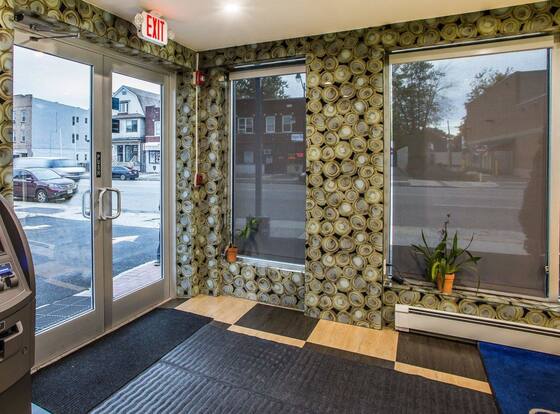 Rodeway Inn is a family friendly hotel in Silver Lake, New Jersey (NJ)