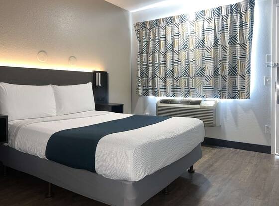 Motel 6 Tulare, CA is a family friendly hotel in Tulare, California (CA)
