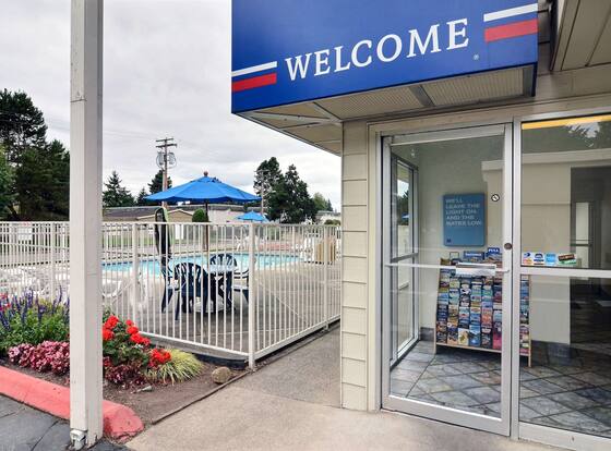 Motel 6 Tumwater, WA - Olympia is a family friendly hotel in Olympia, Washington (WA)