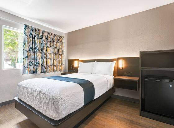 Motel 6 Issaquah, WA - Seattle - East is a family friendly hotel in Issaquah, Washington (WA)