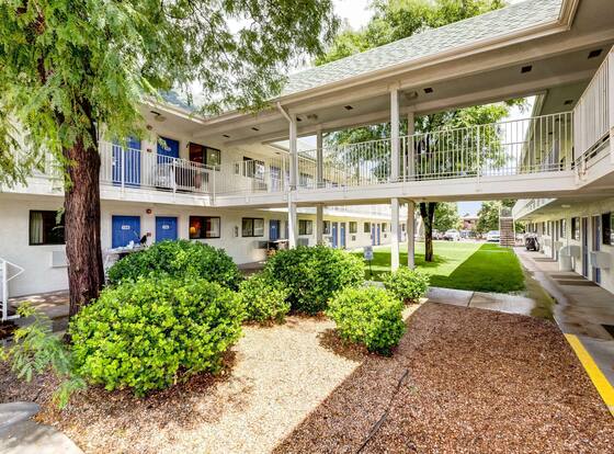 Motel 6 Wheat Ridge, CO - West - Denver North is a family friendly hotel in Wheat Ridge, Colorado (CO)