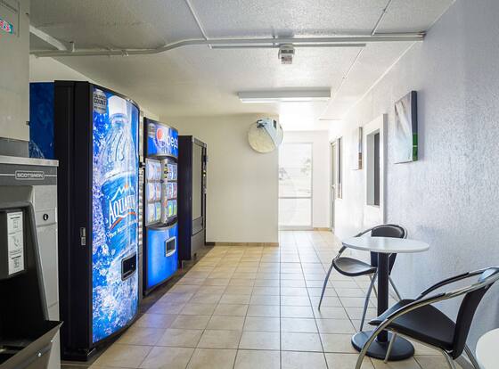 Motel 6 Pueblo, CO - I-25 is a family friendly hotel in Pueblo, Colorado (CO)