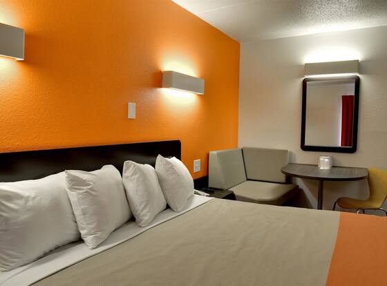 Motel 6 Toledo, OH is a family friendly hotel in Toledo, Ohio (OH)