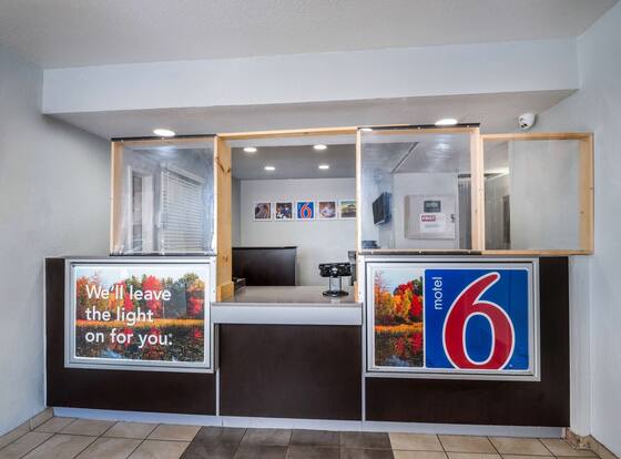 Motel 6 Sandston, VA - Richmond, Va is a family friendly hotel in Sandston, Virginia (VA)