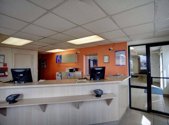Motel 6 Council Bluffs, IA - Omaha East is a family friendly hotel in Council Bluffs, Iowa (IA)