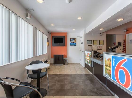 Motel 6 Goodlettsville, TN - Nashville is a family friendly hotel in Goodlettsville, Tennessee (TN)