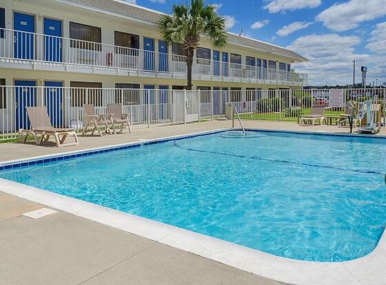 Motel 6 Gulfport, MS – Airport is a family friendly hotel in Gulfport, Mississippi (MS)