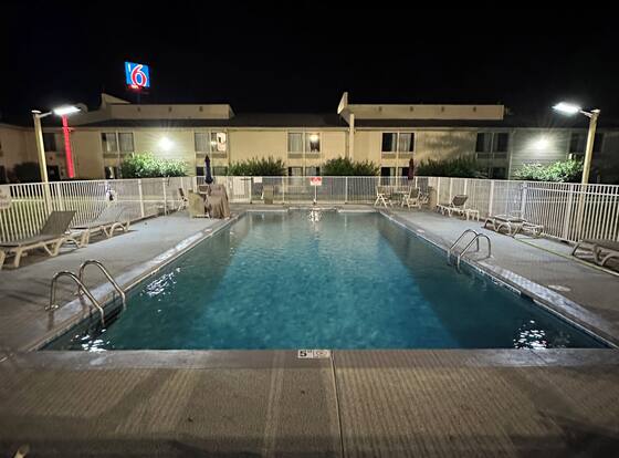 Motel 6 Greensboro, NC - Airport is a family friendly hotel in Greensboro, North Carolina (NC)