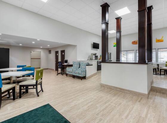 Quality Inn is a family friendly hotel in Coraopolis, Pennsylvania (PA)
