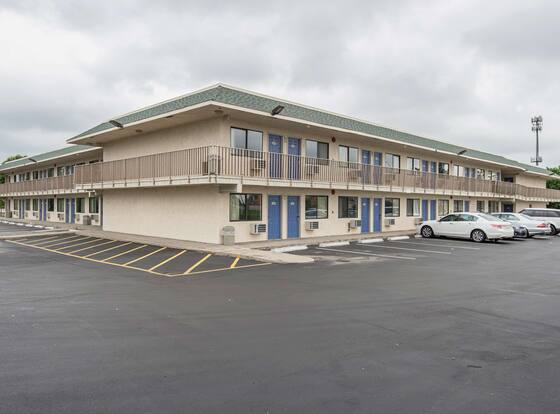 Motel 6 Kansas City, MO - Airport is a family friendly hotel in Kansas City, Missouri (MO)