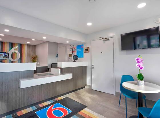 Motel 6 Lumberton, NC is a family friendly hotel in Lumberton, North Carolina (NC)