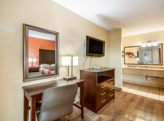 Motel 6 Washington, DC - Convention Center is a family friendly hotel in Washington, District of Columbia (DC)