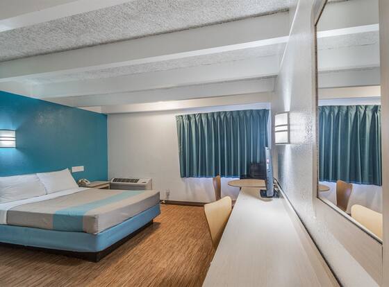 Motel 6 Kokomo, IN is a family friendly hotel in Kokomo, Indiana (IN)
