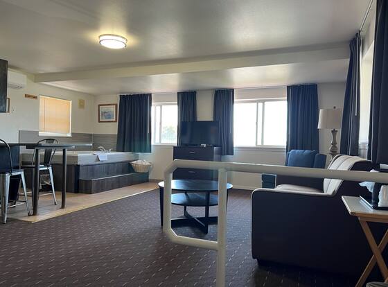 Port Townsend Inn is a family friendly hotel in Port Townsend, Washington (WA)