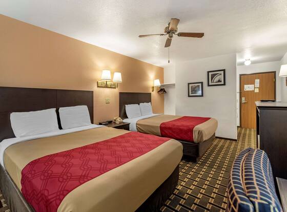 Econo Lodge is a family friendly hotel in La Junta, Colorado (CO)