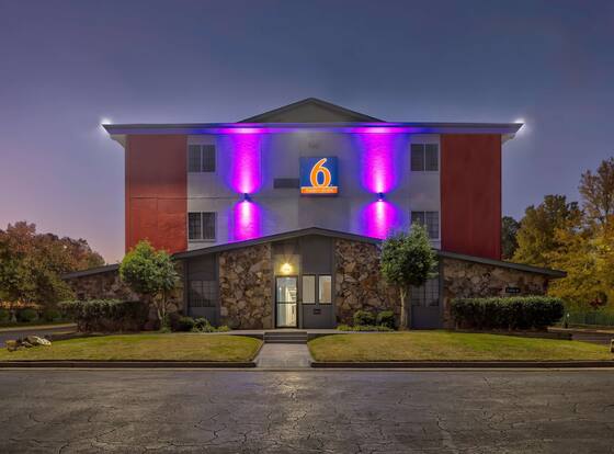 Motel 6 Little Rock, AR - South is a family friendly hotel in Little Rock, Arkansas (AR)