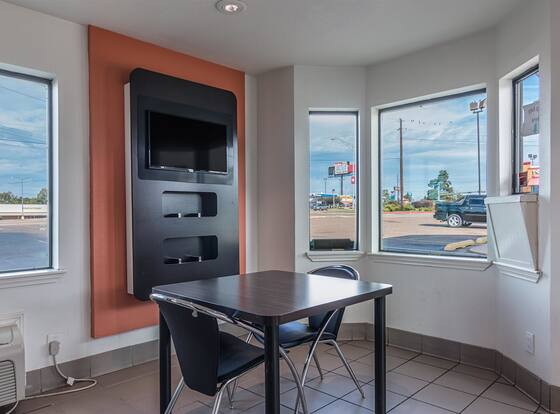 Motel 6 Texarkana, AR is a family friendly hotel in Texarkana, Arkansas (AR)