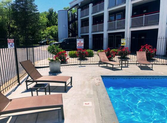 American Motel Kansas City, Kansas is a family friendly hotel in Kansas City, Kansas (KS)