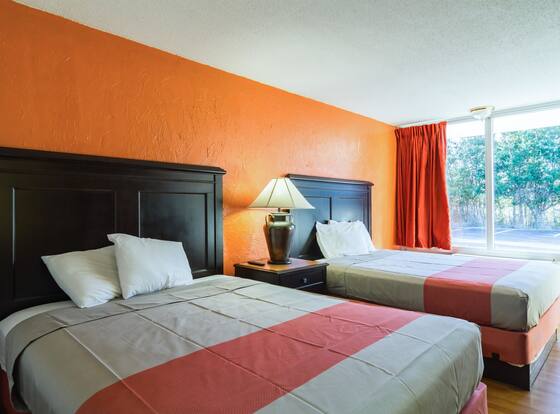 Motel 6 Townsend, GA is a family friendly hotel in Darien, Georgia (GA)
