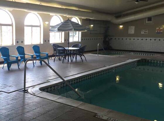 Osceola Grand Hotel is a family friendly hotel in Evart, Michigan (MI)