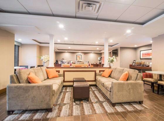 Comfort Inn & Suites Brattleboro I-91 is a family friendly hotel in West Brattleboro, Vermont (VT)