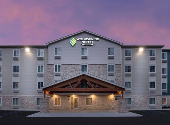 WoodSpring Suites Williston is a family friendly hotel in Williston, North Dakota (ND)