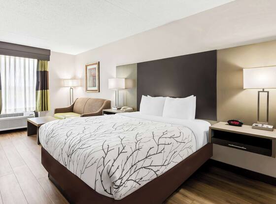 Best Western Fayetteville Inn is a family friendly hotel in Fayetteville, Tennessee (TN)