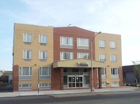 Hotel Bliss is a family friendly hotel in Brooklyn, New York (NY)