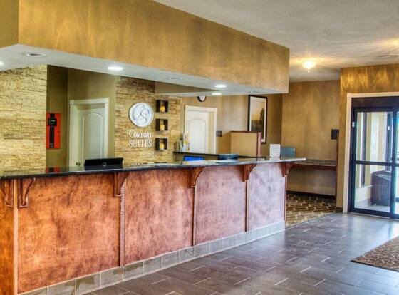 Comfort Suites Plymouth near US-30 is a family friendly hotel in Plymouth, Indiana (IN)
