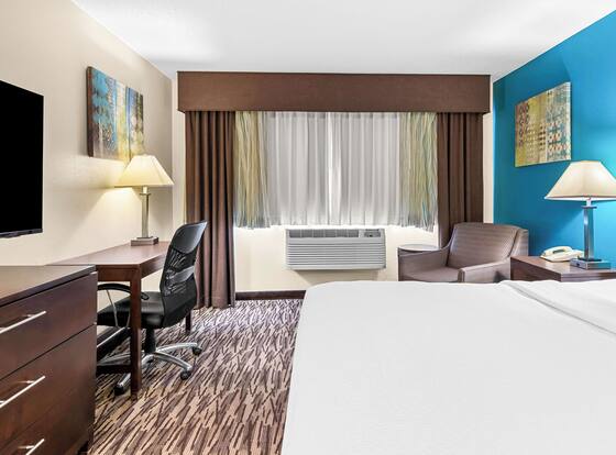 Best Western Baraboo Inn is a family friendly hotel in Baraboo, Wisconsin (WI)