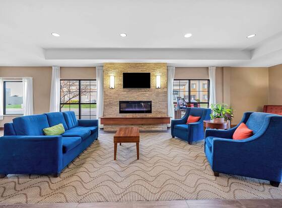 Comfort Inn & Suites West - Medical Center is a family friendly hotel in Rochester, Minnesota (MN)