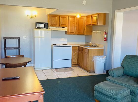 Travelers Place Inn & Suites is a family friendly hotel in Scottsboro, Alabama (AL)