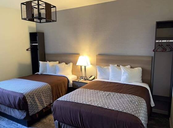 Hotel Dakota is a family friendly hotel in Killdeer, North Dakota (ND)