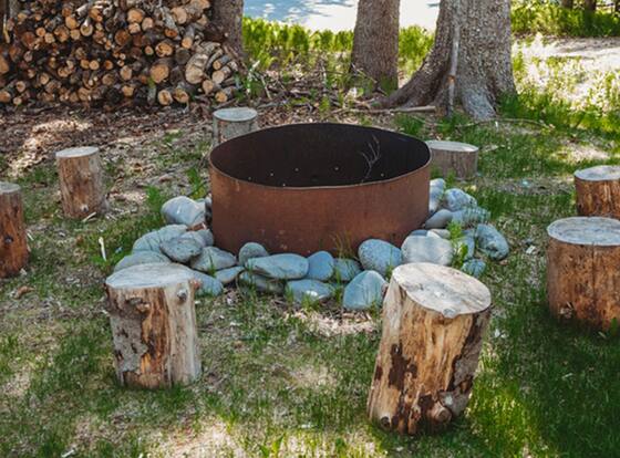 Alaskan Suites is a family friendly hotel in Homer, Alaska (AK)