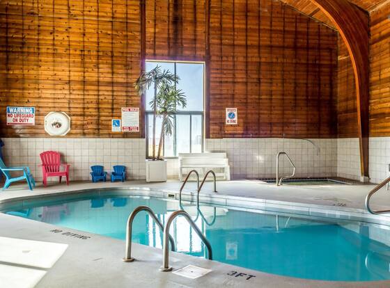 Econo Lodge North is a family friendly hotel in Sioux Falls, South Dakota (SD)