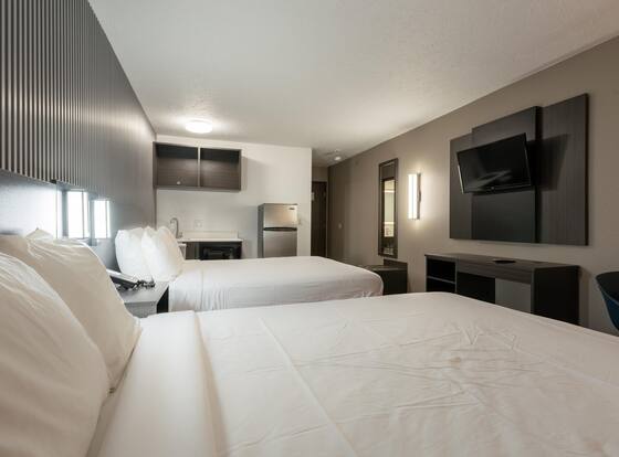Studio 6 Limon, CO – I-70 is a family friendly hotel in Limon, Colorado (CO)