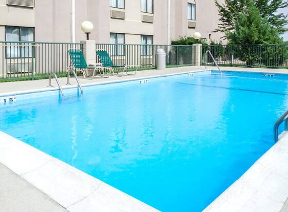 Quality Inn Meridian is a family friendly hotel in Meridian, Mississippi (MS)