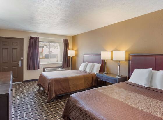 SureStay Hotel by Best Western Summersville is a family friendly hotel in Summersville, West Virginia (WV)