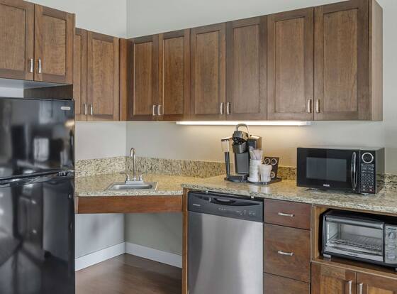 Best Western Plus Peppertree Inn At Omak is a family friendly hotel in Omak, Washington (WA)