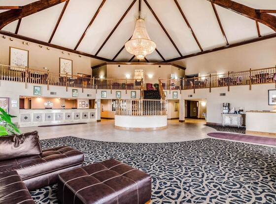 Quality Inn and Suites is a family friendly hotel in Carthage, Missouri (MO)