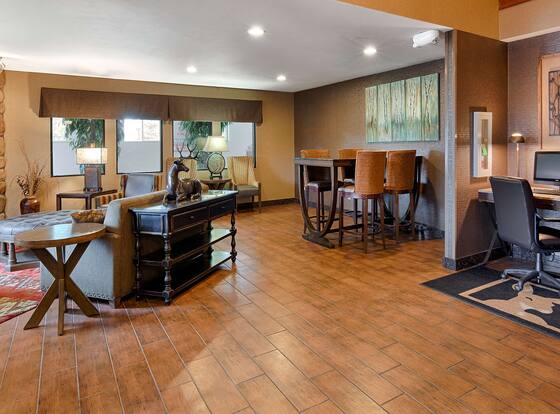 Best Western Plus Deer Park Hotel & Suites is a family friendly hotel in Craig, Colorado (CO)