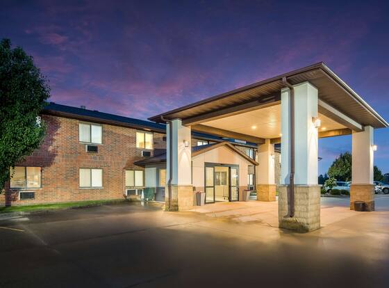 Best Western Mt. Pleasant Inn is a family friendly hotel in Mount Pleasant, Iowa (IA)