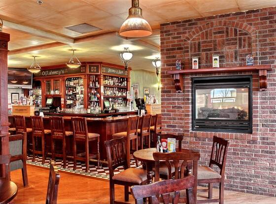 Comfort Inn & Suites at I-74 and 155 is a family friendly hotel in Morton, Illinois (IL)