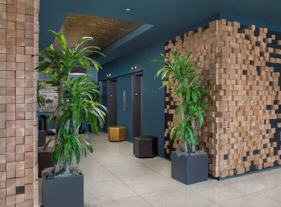 The Troubadour Hotel New Orleans is a family friendly hotel in New Orleans, Louisiana (LA)