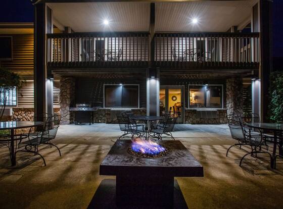 AmericInn by Wyndham Baudette is a family friendly hotel in Baudette, Minnesota (MN)