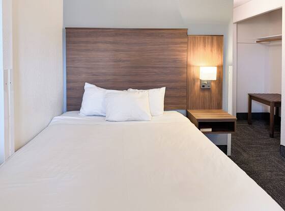Golden North Inn is a family friendly hotel in College, Alaska (AK)