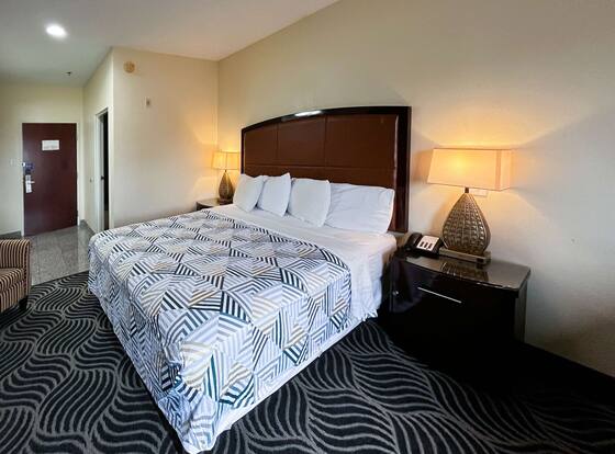 Executive Inn & Suites Breaux Bridge, LA is a family friendly hotel in Breaux Bridge, Louisiana (LA)