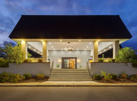 The Hub Murray Hill, BW Premier Collection is a family friendly hotel in New Providence, New Jersey (NJ)