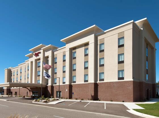 Hampton Inn Kalamazoo is a family friendly hotel in Kalamazoo, Michigan (MI)